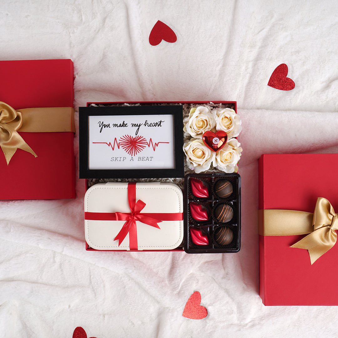 Buy Best Gifts for Couples Online In India at the Best Price – BoxUp Luxury  Gifting