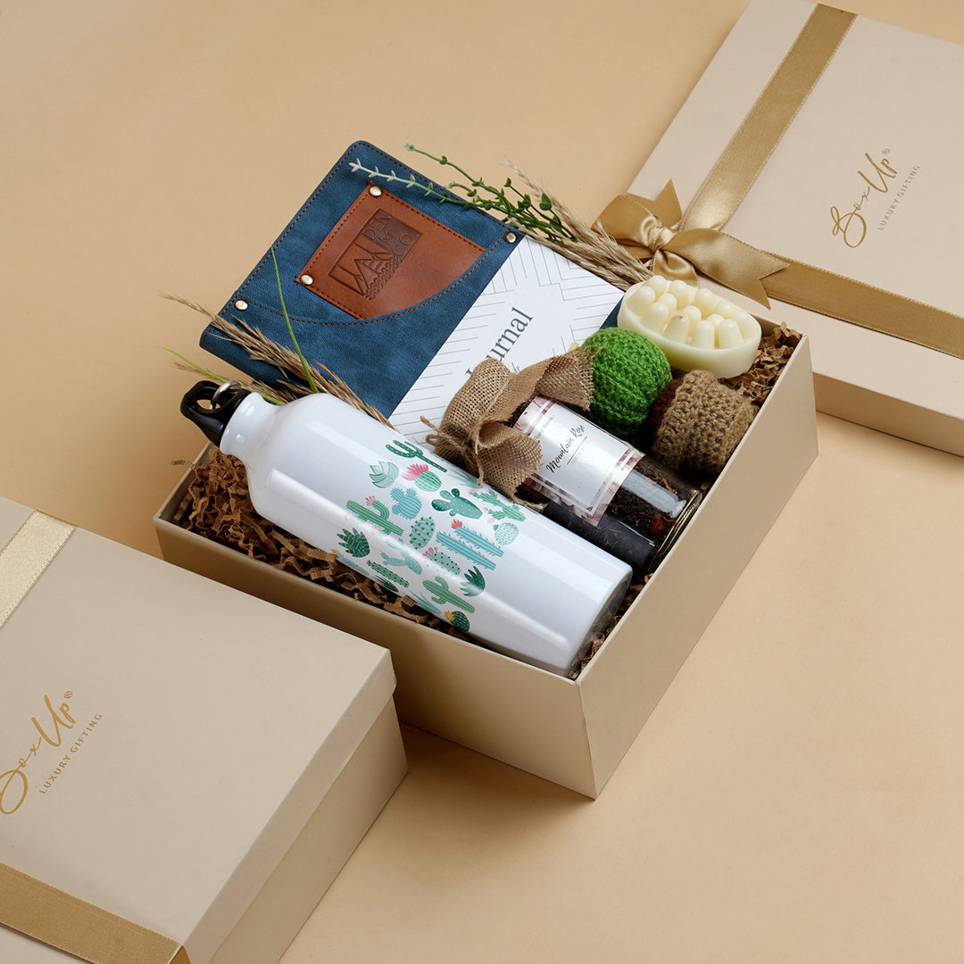 Travel Love Personalized Gift Hamper For Him