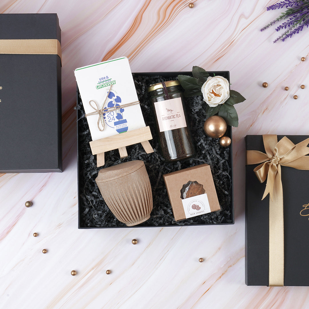 Eva's Gift Universe New Year Basket - Santa, Chocolate, Gourmet, Food,  India | Ubuy