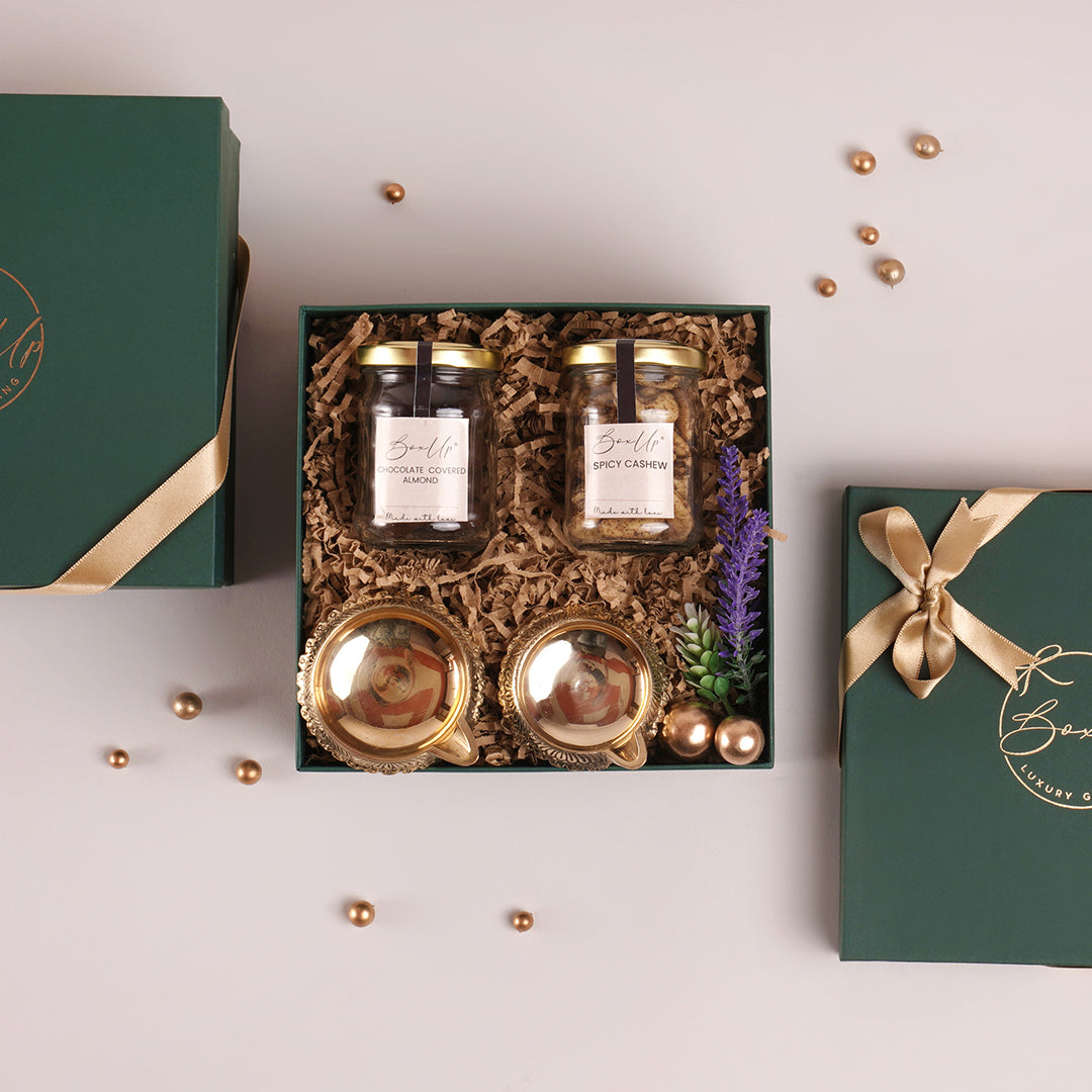 Luxury Diwali Gift Box | Online Diwali gift hampers | Hamper ideas –  Liliyum Patisserie & Cafe