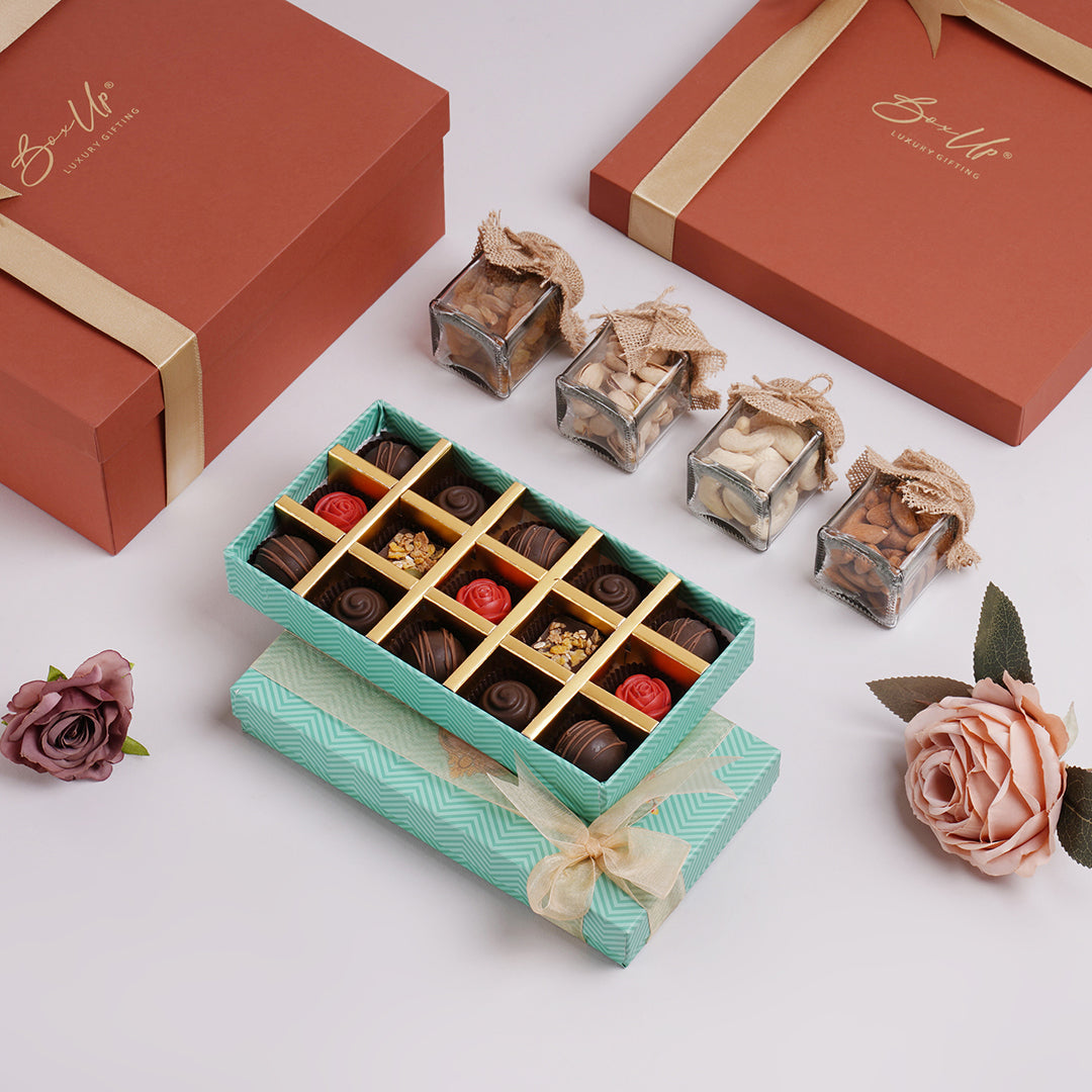 ZOROY Luxury Chocolate Truffle Signature Gold Gift Box With Pack Of 20  Assorted Milk & Dark Chocolates - 240 Gms For Celebration Corporate Diwali  Birthday Anniversary Festive Family Combo Hamper : Amazon.in: