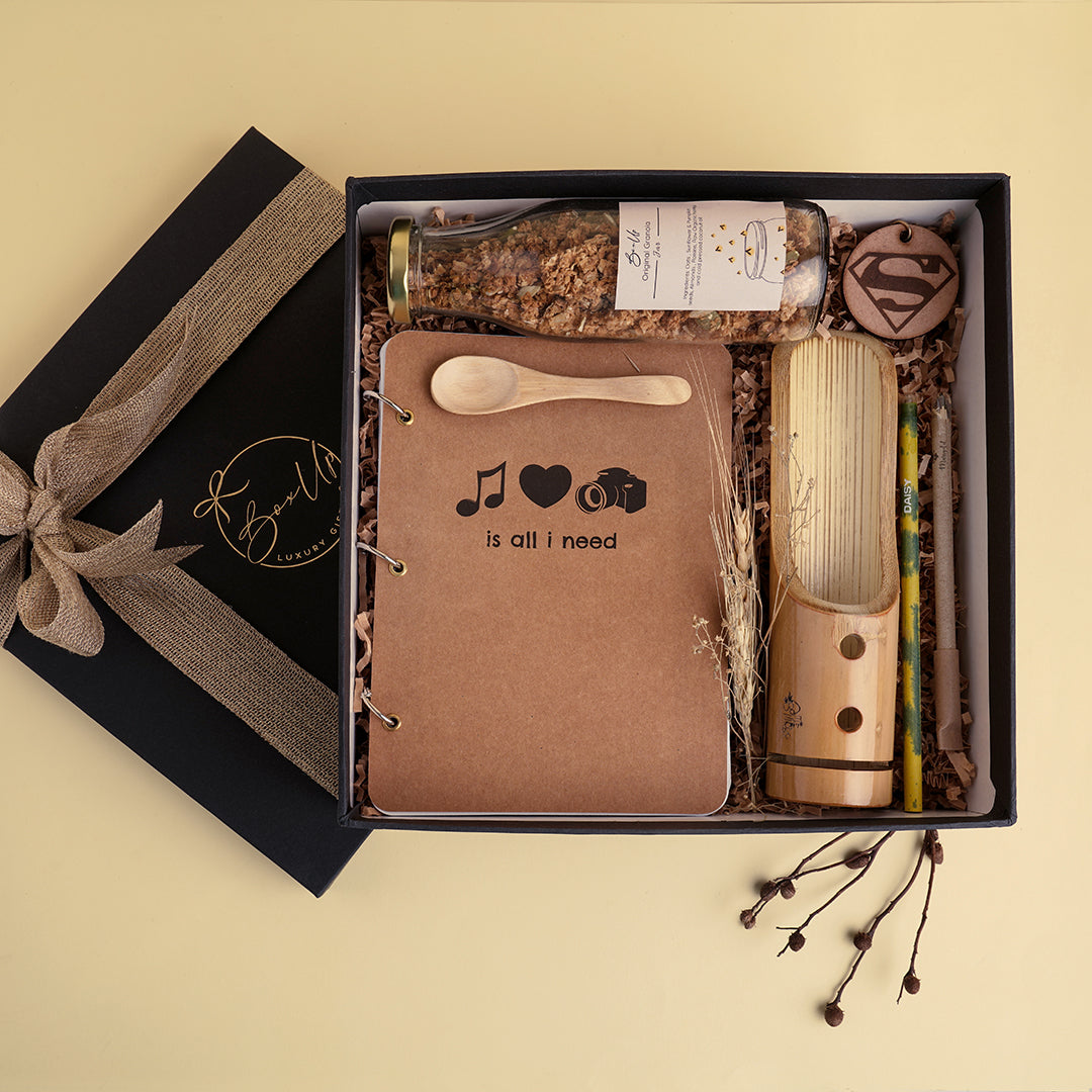Buy Personalized Memoir Gift Box Online – BoxUp Luxury Gifting